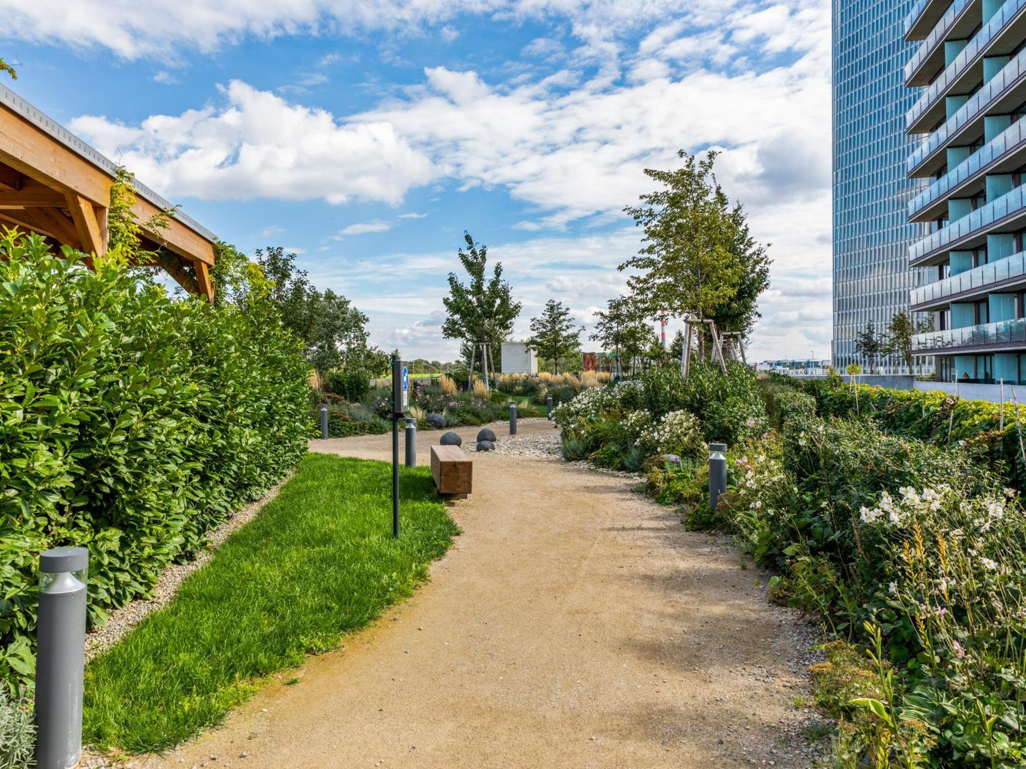 Sky9 Apartments District 3 Вена Экстерьер фото